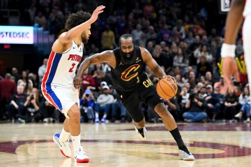 BSPORTS-哈登：斯特鲁斯的抢断改变了比赛走势 那是决定性的时刻
